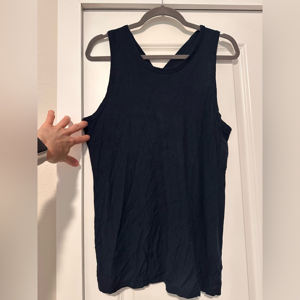 James Perse Sleeveless Top with open twist back